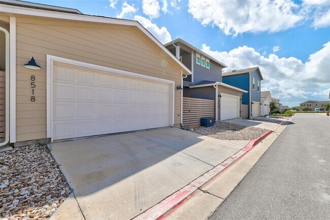 Building Photo - 8518 Leroi Dr