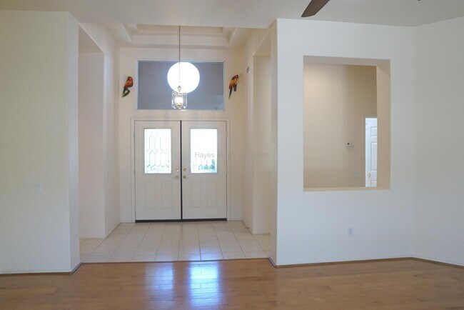 Building Photo - 78585 Autumn Ln