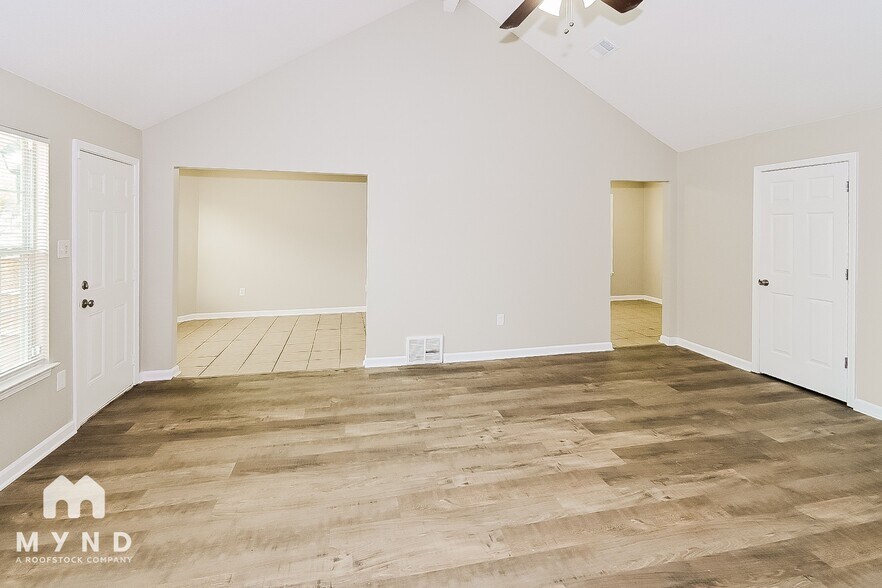 Building Photo - 7792 Lowrance Rd