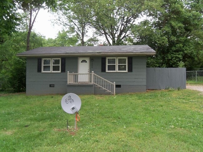 Primary Photo - 1008 Suffolk Blvd