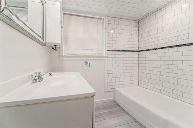 Building Photo - 187 Hamilton E Holmes Dr NW