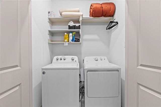 Building Photo - 2637 High Cotton Ln