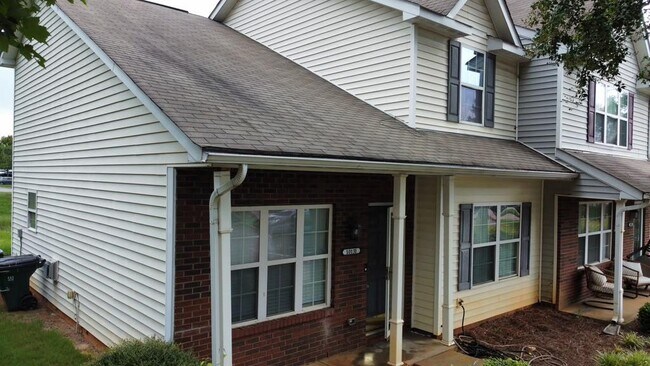 Building Photo - 10131 Ballyclare Ct
