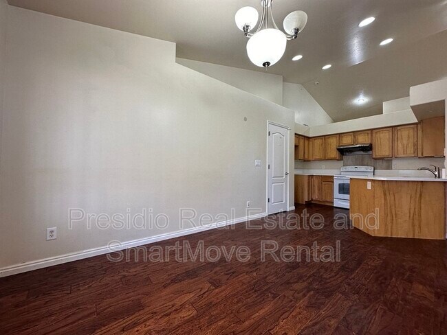 Building Photo - 5325 Scenic Ridge Cir