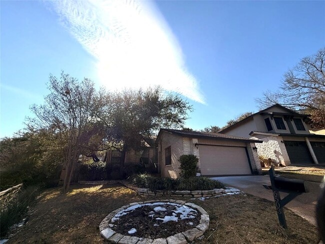 Building Photo - 6503 Robbie Creek Cove