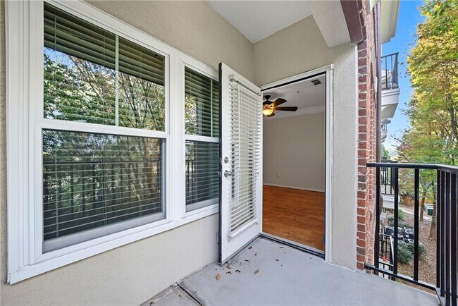 Building Photo - 1850 Cotillion Dr