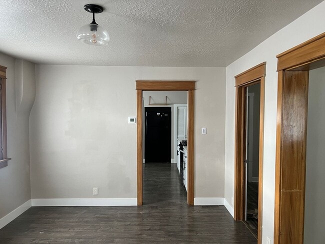 Building Photo - Newly Remodeled House in West Valley for Rent