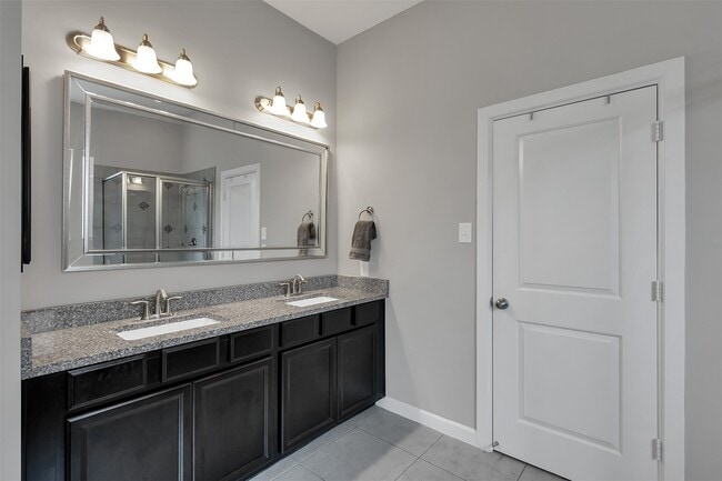 Building Photo - 31507 Reston Cliff Ct