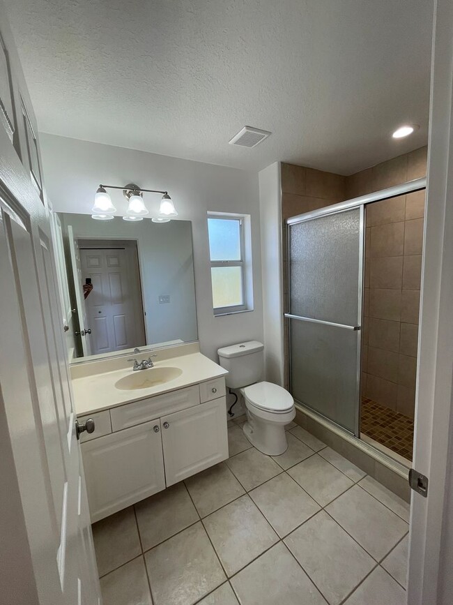 Building Photo - 3BR/2BA Home + 2-Car Garage – $500 Move-In...