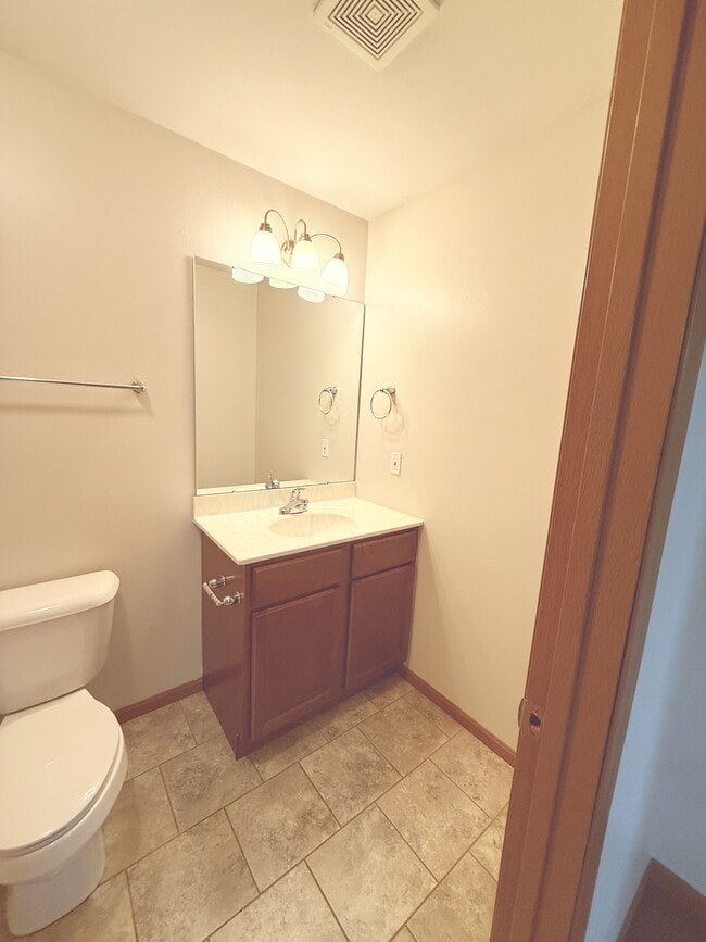 Building Photo - 152 Black Jack Rd