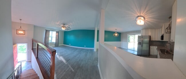 Building Photo - 6101 Cougar Dr