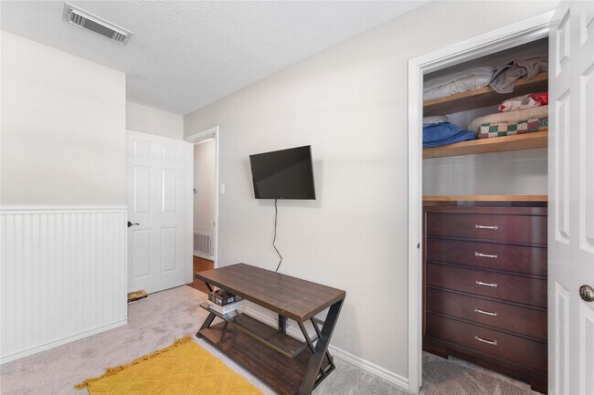 Building Photo - 267 E Rainbow Ridge Cir