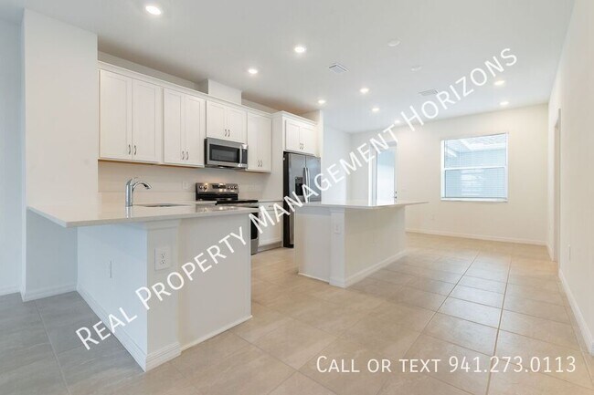 Building Photo - 7492 Cabin Ln