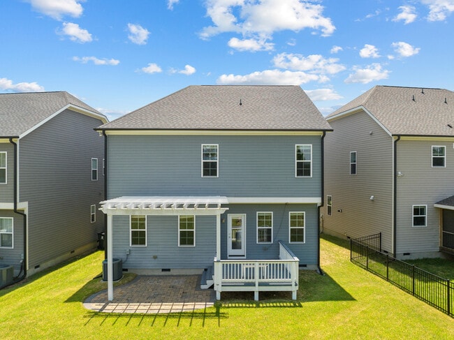 Building Photo - 444 Beacon Ridge Blvd
