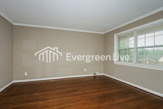 Building Photo - 3070 Magevney St