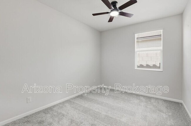 Building Photo - 18260 W Daley Ln