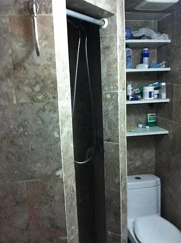 Building Photo - 433 S Douglas St