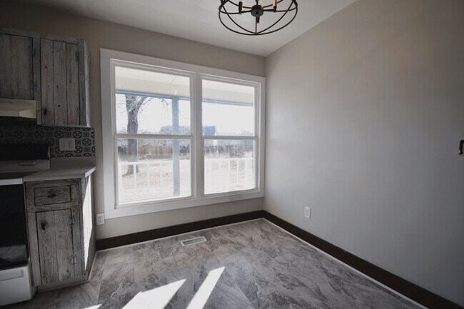 Building Photo - Coming Soon: 3 Bedroom 2.5 Bathroom on Over 2 Acres and Zoned for Horses