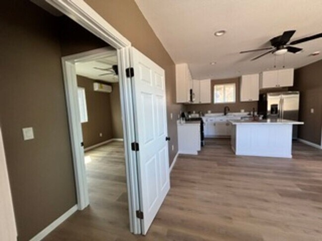 Building Photo - Charming Bear Valley Springs Home With A View!
