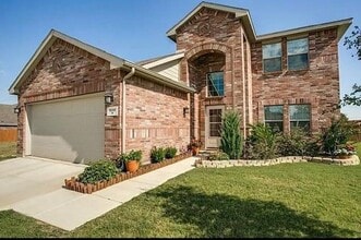 Building Photo - 500 Foxcraft Dr