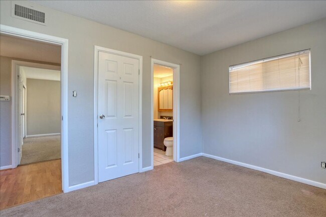 Building Photo - Ranch, no stairs, 1-car garage, fenced yar...