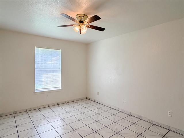 Building Photo - 1202 Spell Ave