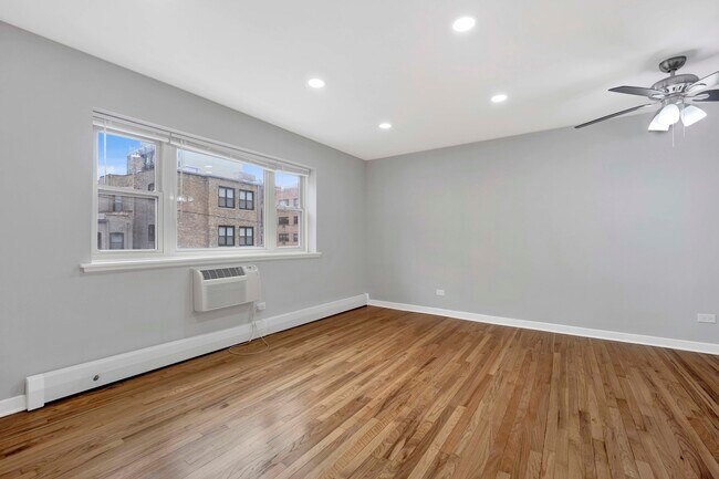 Building Photo - 3161 N Cambridge Ave