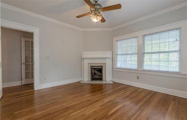 Building Photo - 1193 Mansfield Ave NE