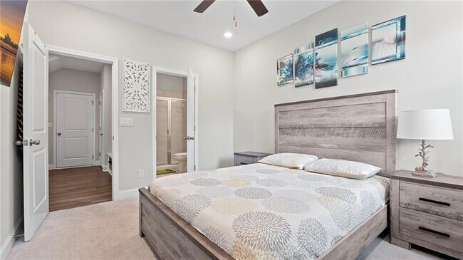 Building Photo - 3860 Oxford Park Ln