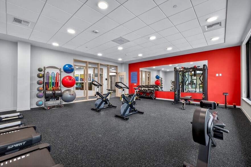 Building Photo - Polaris at Totem Lake