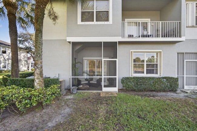 Building Photo - 3055 Grandiflora Dr