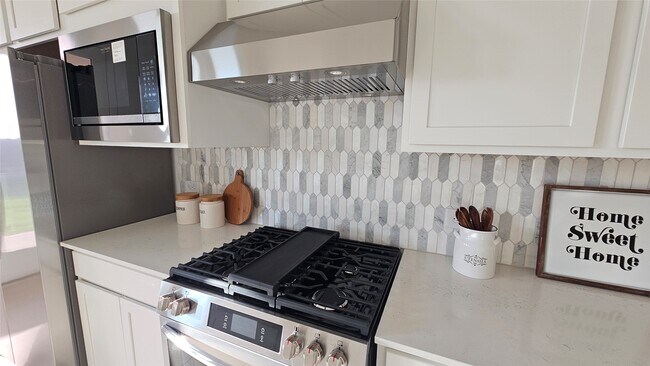 Building Photo - 16327 Mesquite Fld Dr