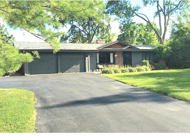 Building Photo - 83 Wildwood Dr