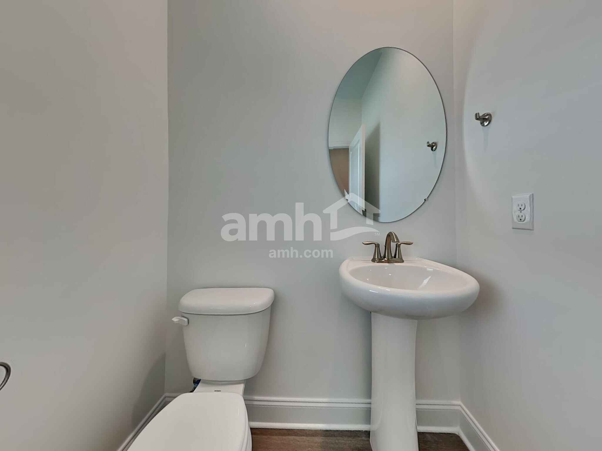 Building Photo - 304 Sharpe Ct