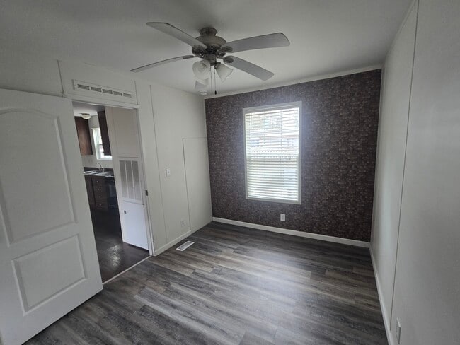 Building Photo - 111 Merrywood Dr