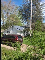 Building Photo - 808 E Holum St