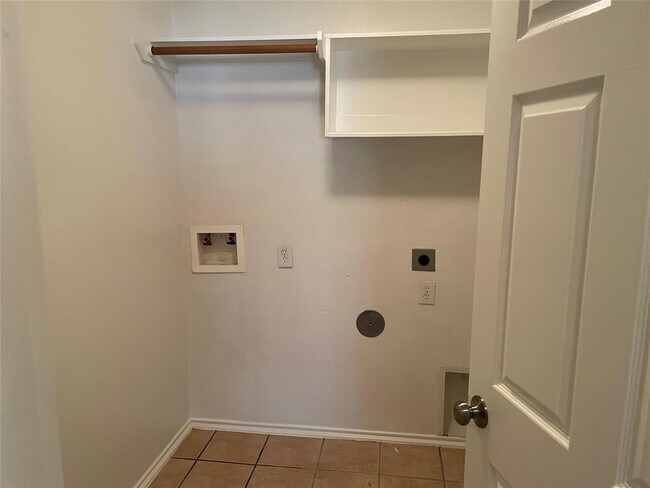 Building Photo - 14019 Concord Meadow Ln