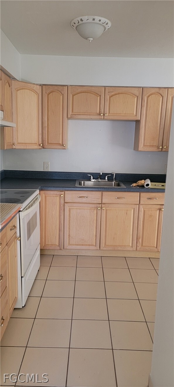 Building Photo - 621 SE 13th Pl