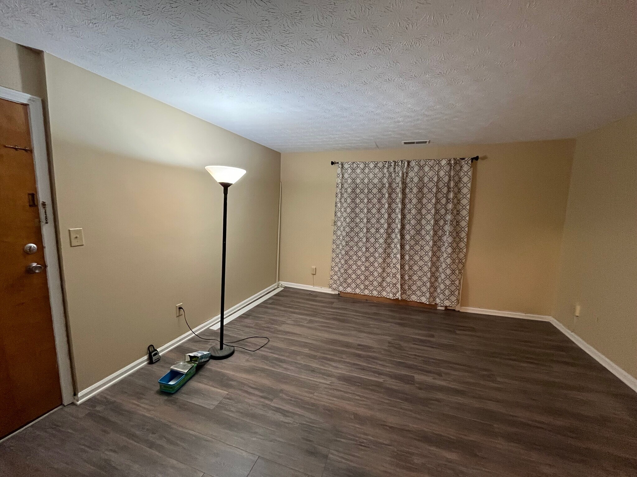 Building Photo - 1440 Slade Ave