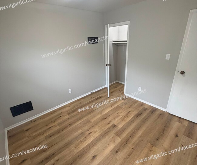 Building Photo - 4414 W 24th Pl