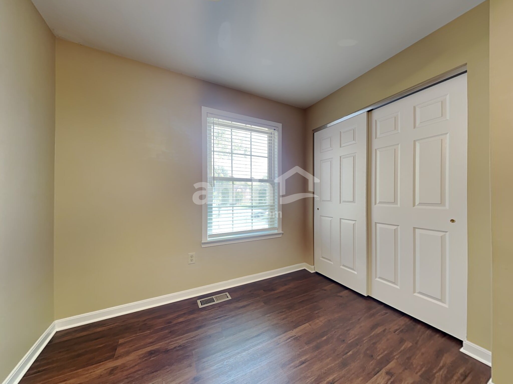 Building Photo - 15 Whispering Woods Ln