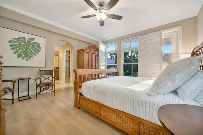 Building Photo - 6406 Gulf Dr