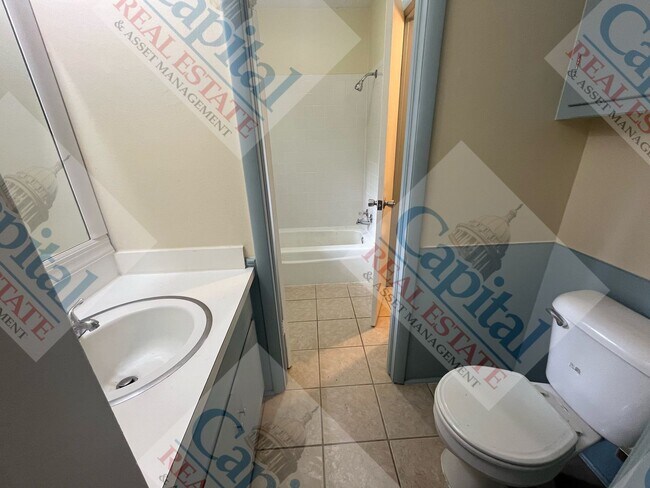 Building Photo - Adorable home W/ MOVE IN SPECIAL!