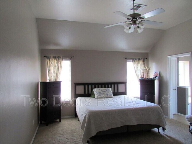 Building Photo - 3016 Cruden Dr