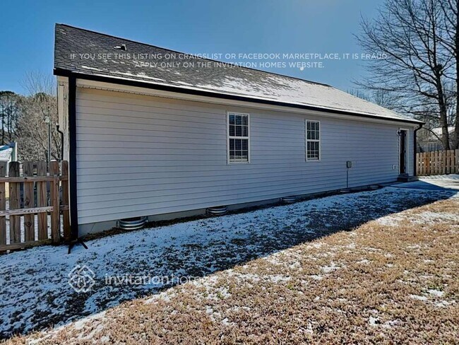 Building Photo - 112 Heathwick Dr