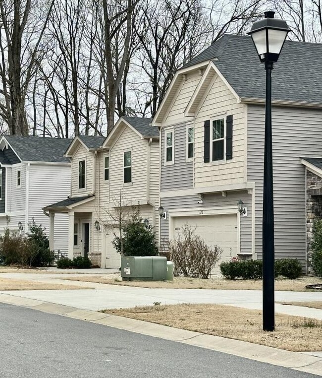 Building Photo - 6212 Hailstone Rd