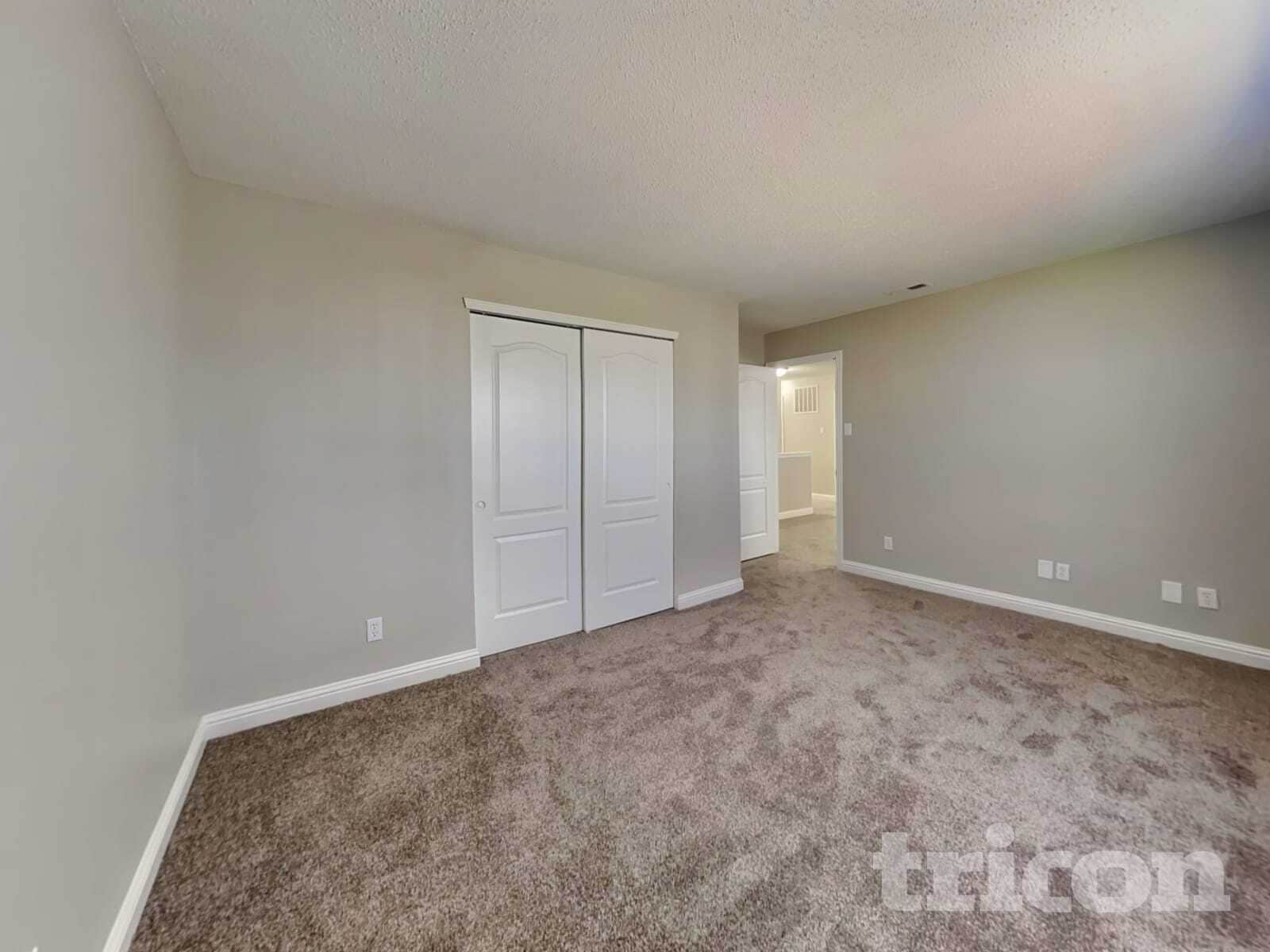 Building Photo - 1840 Blackmore Dr