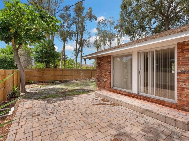 Building Photo - 2608 Constitution Blvd