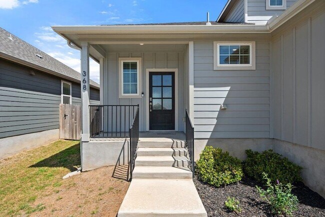 Building Photo - 368 Banff Dr
