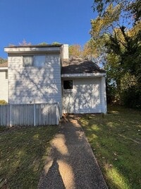 Building Photo - 124 Governor Berkeley Rd